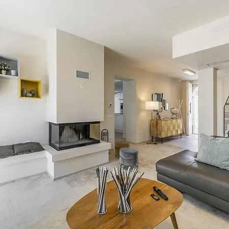 Holiday home Luxury With Pool In Aso Valley *