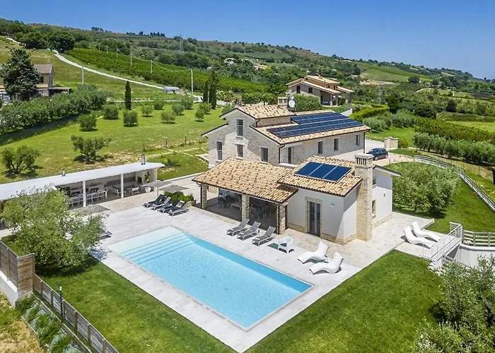 Luxury With Pool In Aso Valley Casa vacanze *