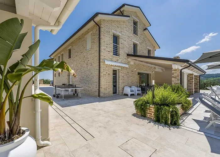 Luxury With Pool In Aso Valley Dom wakacyjny