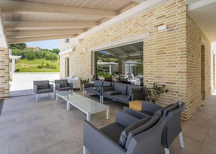 Casa vacanze Luxury With Pool In Aso Valley